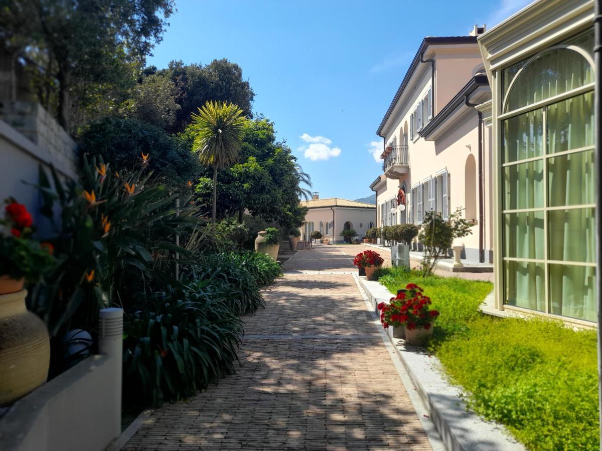 Villa Ersilia 소베라토마리나 외부 사진